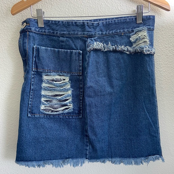 POL Jr medium Distressed Blue Jean Front Pockets Button Zip Denim Skirt - Picture 5 of 5
